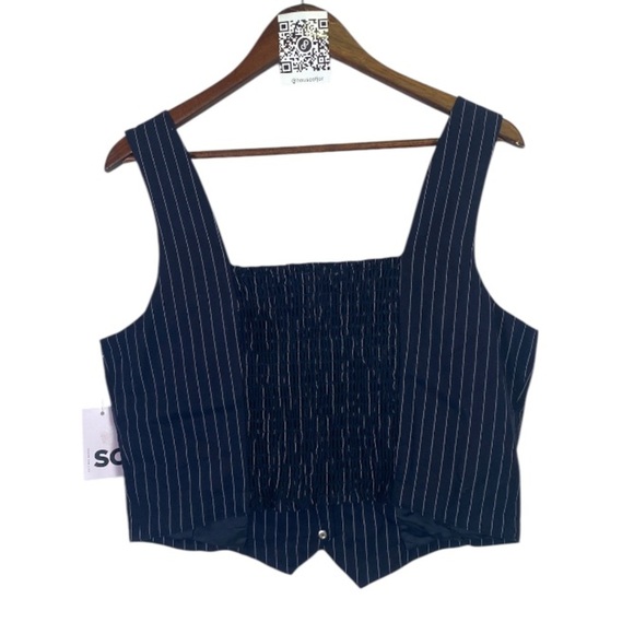 SO brand navy white pin strip vest elastic back snap feature // XL - Picture 5 of 8